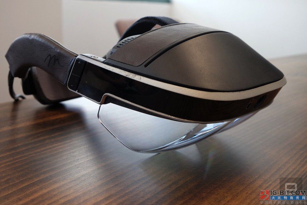对抗微软HoloLens眼镜 腾讯投资了Meta_大比