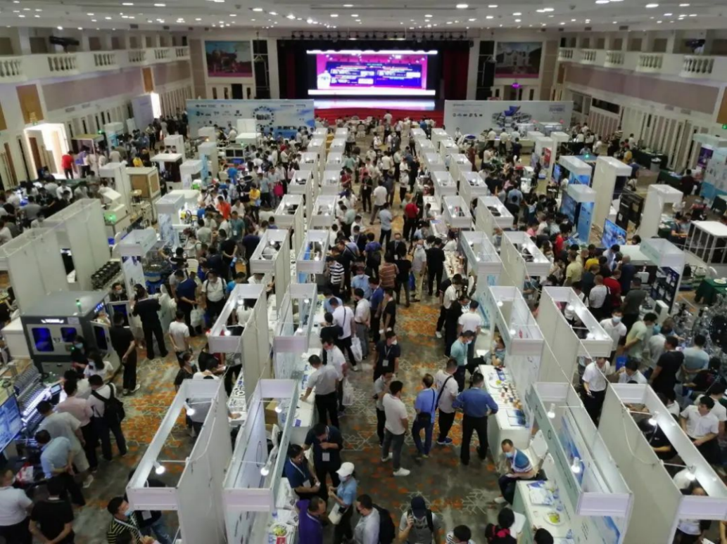 第十六届(华南)中国磁性元件智能生产暨高性能材料应用技术峰会展示区现场