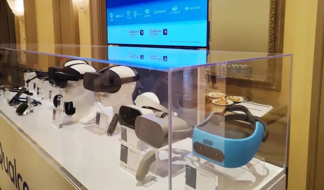 OLED不再一统VR显示江湖的原因，找到了